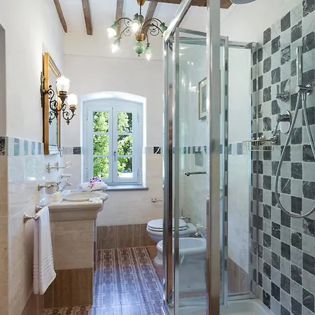 Gorgeous In * Cortona